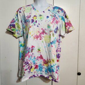Women's 2X Hand-Dyed Pastel Floral Stencil Crumple Tie-Dye Festival V-Neck Shirt